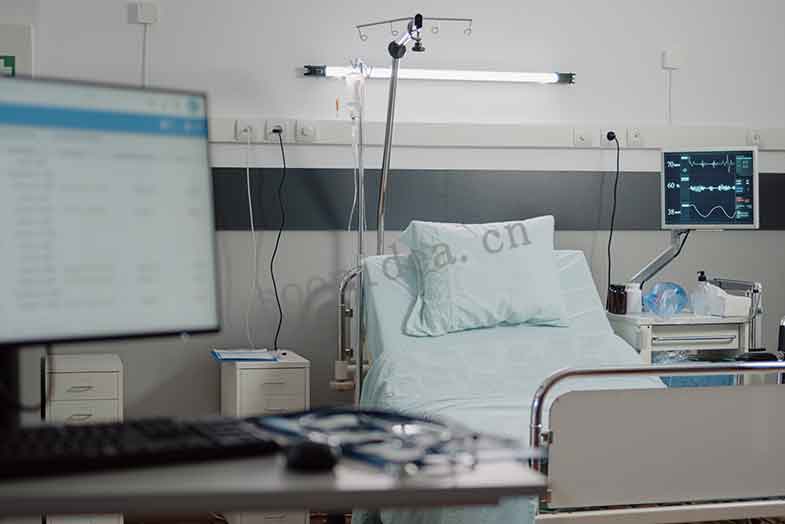 Indonesian client use our Infant Radiant Warmer and incubator to providing the high standard of care to newborns