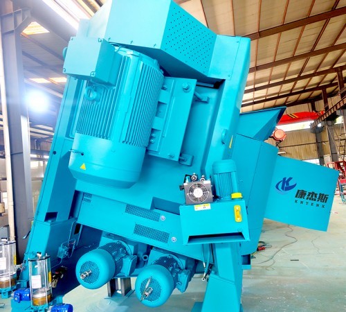 Catalyst mixing and granulating machine exported to South America.